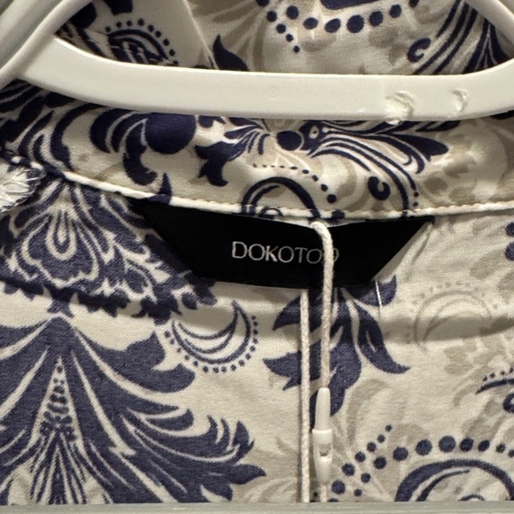 🆕 Dokotoo Beautiful Patterned  Button Down Blouse. XL. Brand NWT!!💥💥 - Picture 2 of 5